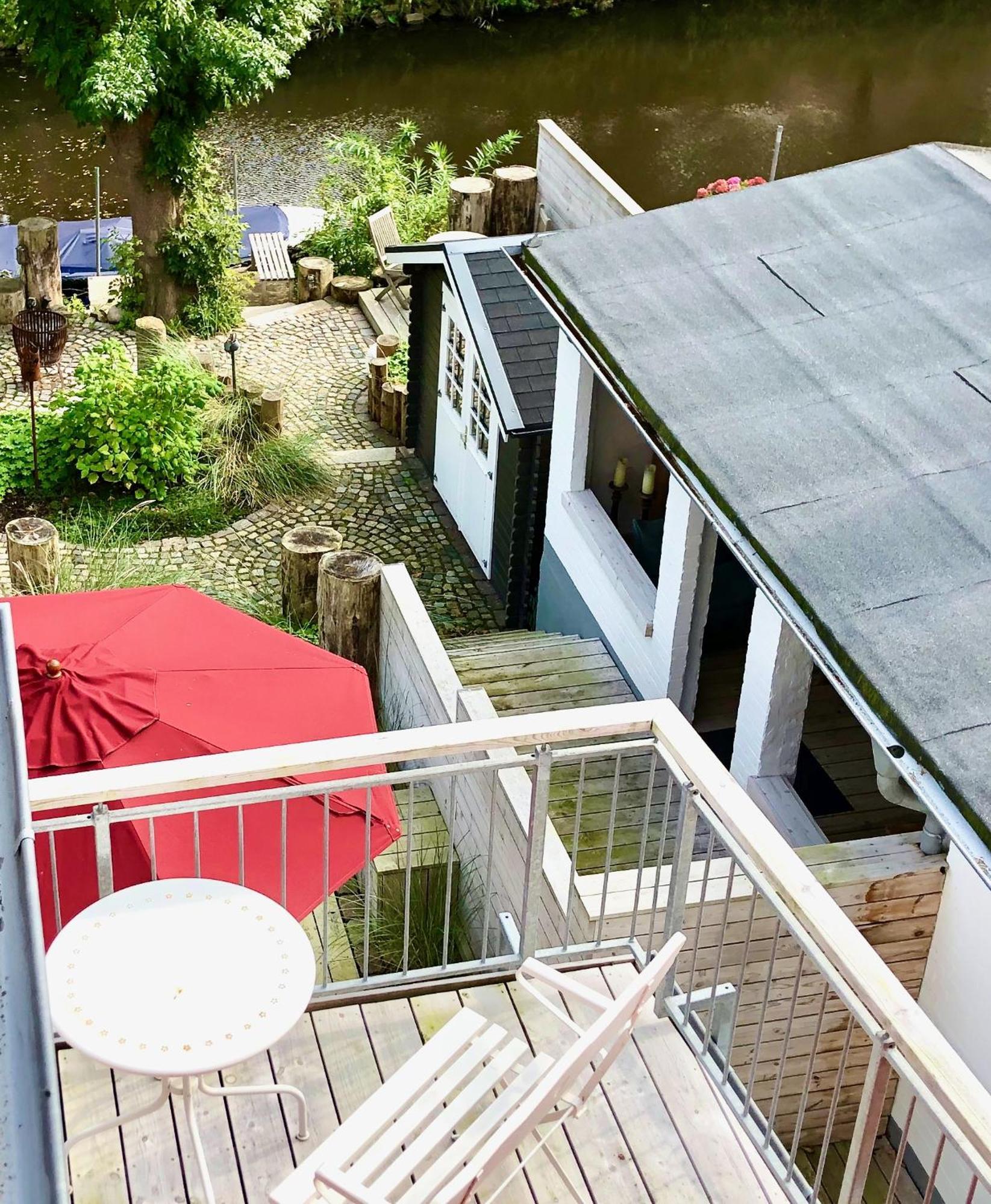 Gaestehaus Kajuete Direkt Am Wasser Friedrichstadt Εξωτερικό φωτογραφία